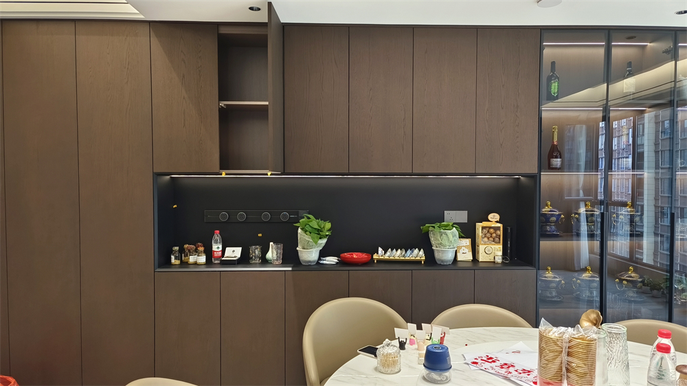 256㎡整木定制大平層,現代極簡風格實拍(圖6) 6.jpg