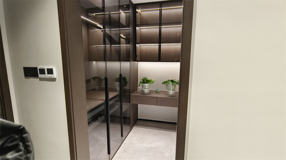 256㎡整木定制大平層,現代極簡風格實拍(圖14) 15.jpg